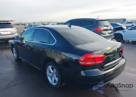 2013 Volkswagen Passat 2.0L Tdi Se z USA, uszkodzony, nr VIN 1VWBN7A34DC058982